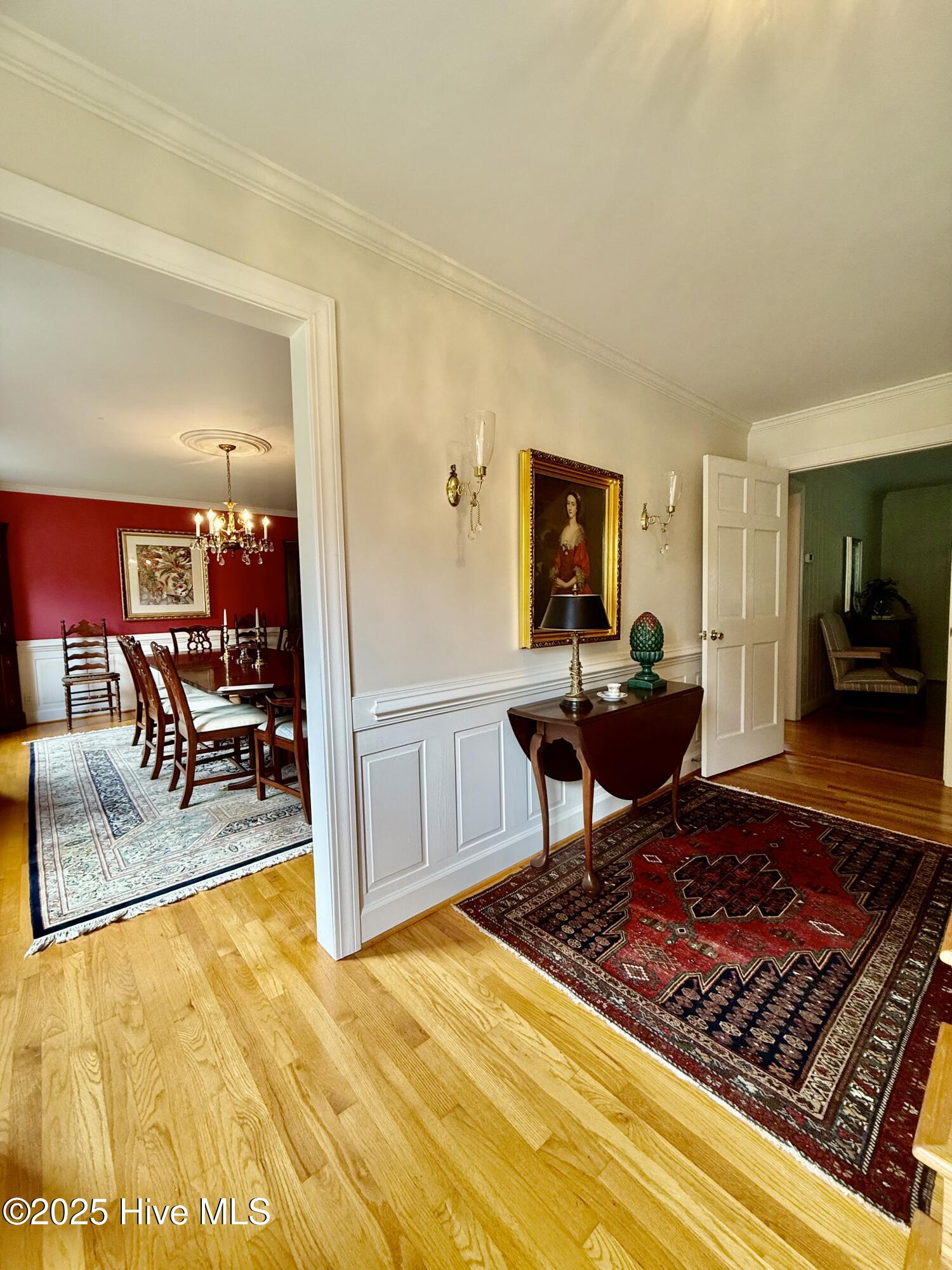 901 School Drive Williamston, NC 27892 - Photo 29 of 74 Front entrance foyer