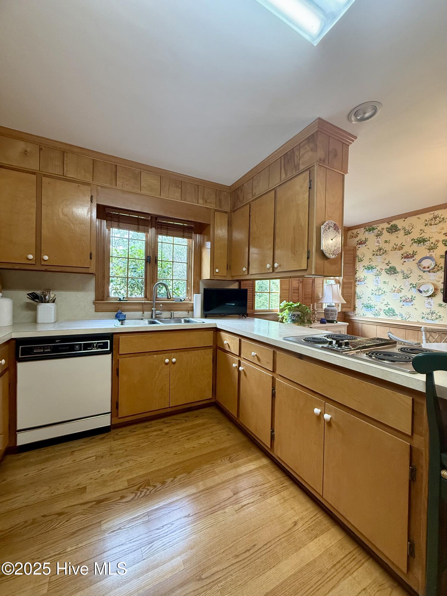 901 School Drive Williamston, NC 27892 - Photo 39 of 74 Kitchen