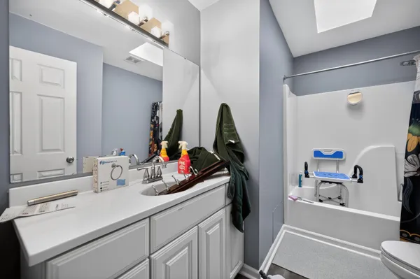 $290,000 | 5012 Forest Side Drive, Flint, MI 48532