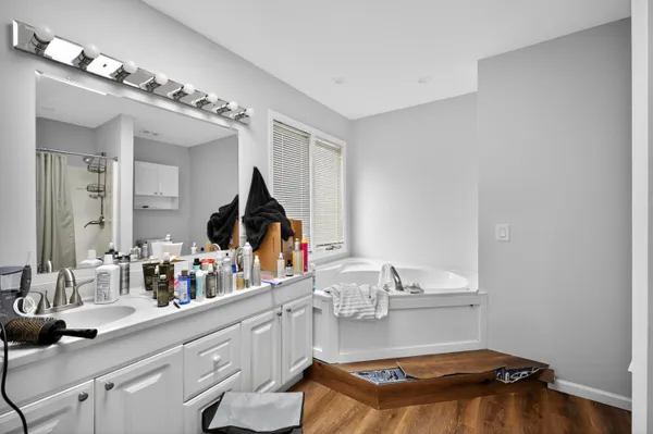 $290,000 | 5012 Forest Side Drive, Flint, MI 48532