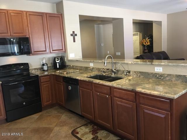 15988 West Mercer Lane Surprise, AZ 85379 - Photo 7 of 21 IMG_1078