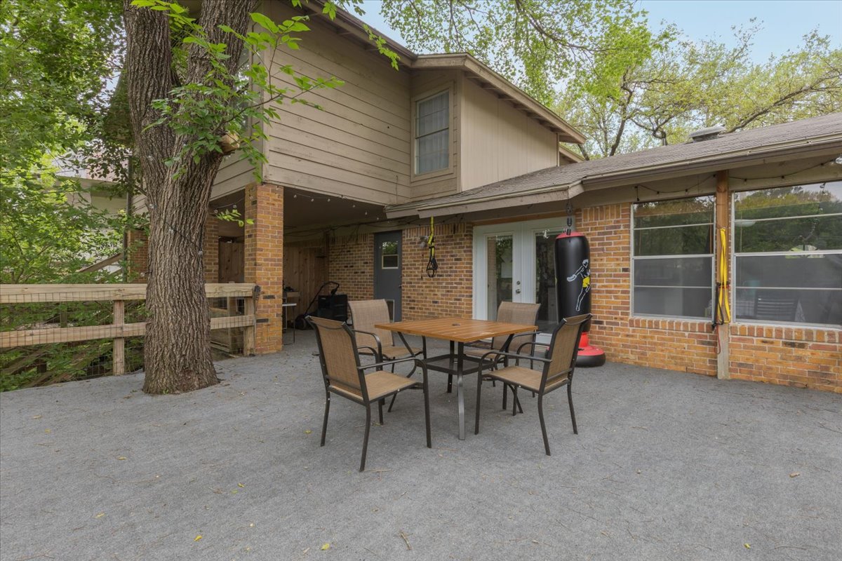 6307 Shadow Valley Drive Austin, TX 78731 - Photo 15 of 24