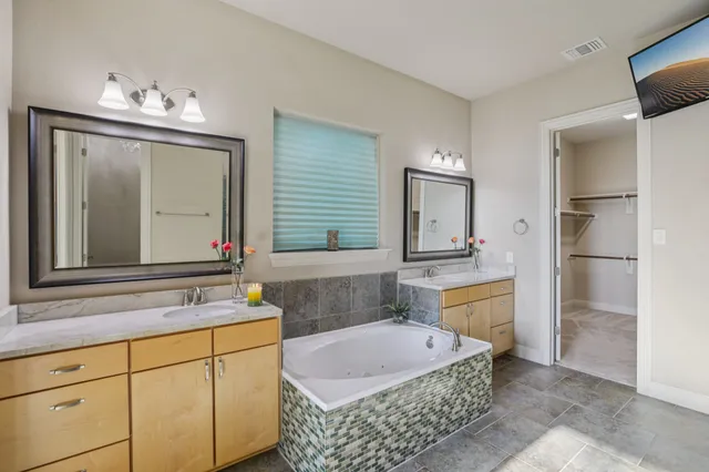 $989,000 | 4309 Vista Verde Drive, Austin, TX 78732