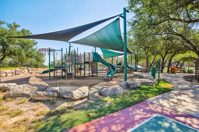 $989,000 | 4309 Vista Verde Drive, Austin, TX 78732