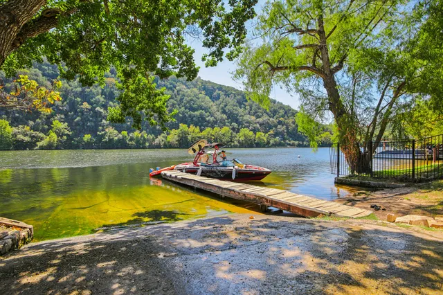 $989,000 | 4309 Vista Verde Drive, Austin, TX 78732