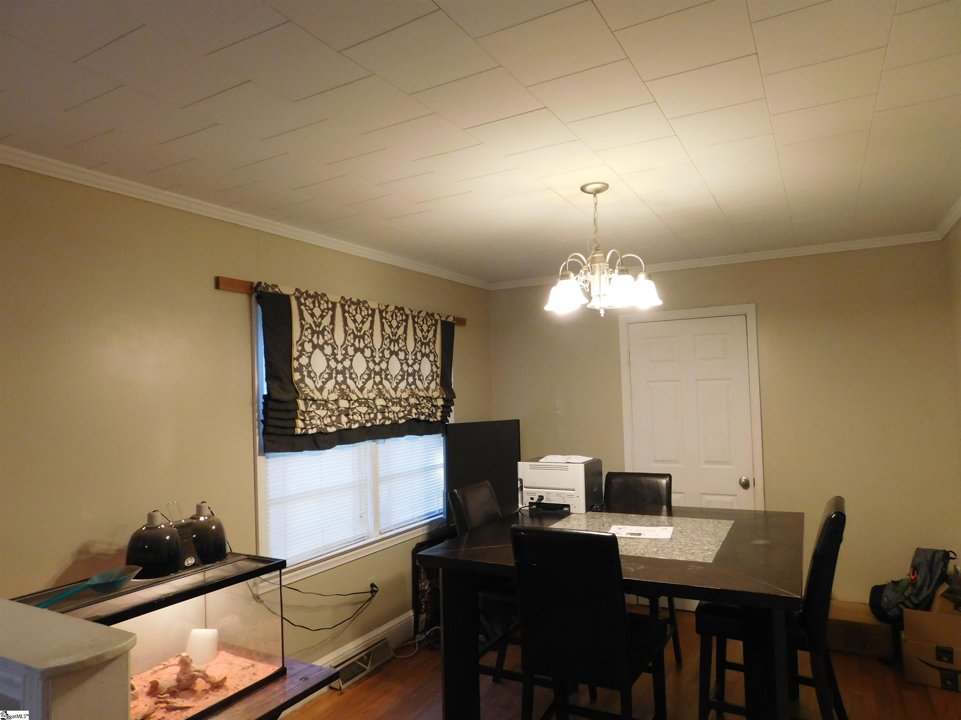 710 Shands Street Clinton, SC 29325 - Photo 4 of 16 Gallery Image 4