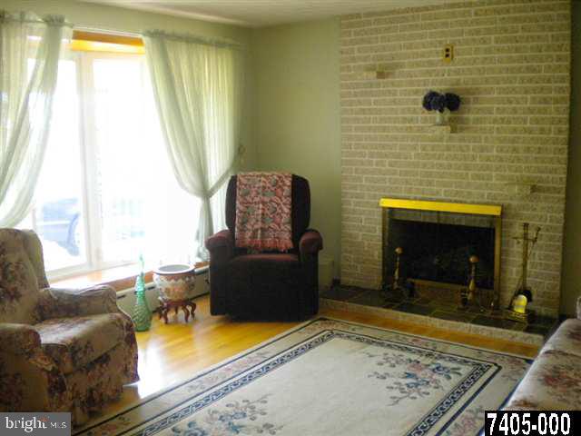 5137 East Prospect Road York, PA 17406 - Photo 7 of 25 Gallery Image 7