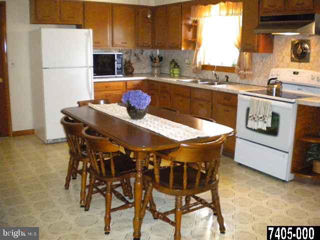5137 East Prospect Road York, PA 17406 - Photo 8 of 25 Gallery Image 8