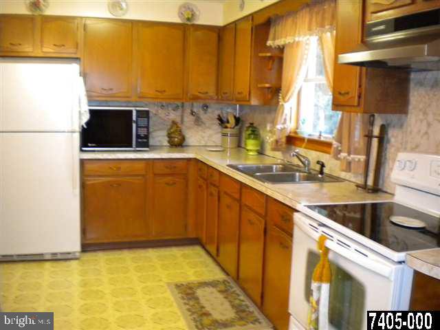 5137 East Prospect Road York, PA 17406 - Photo 9 of 25 Gallery Image 9