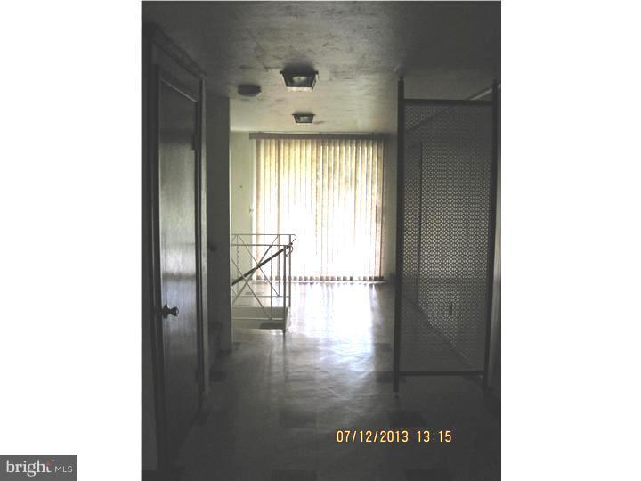 1605 6th Avenue Folsom, PA 19033 - Photo 15 of 17 Family Room