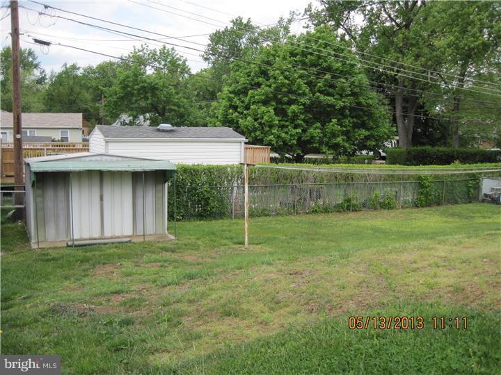 1605 6th Avenue Folsom, PA 19033 - Photo 4 of 17 Back Yard