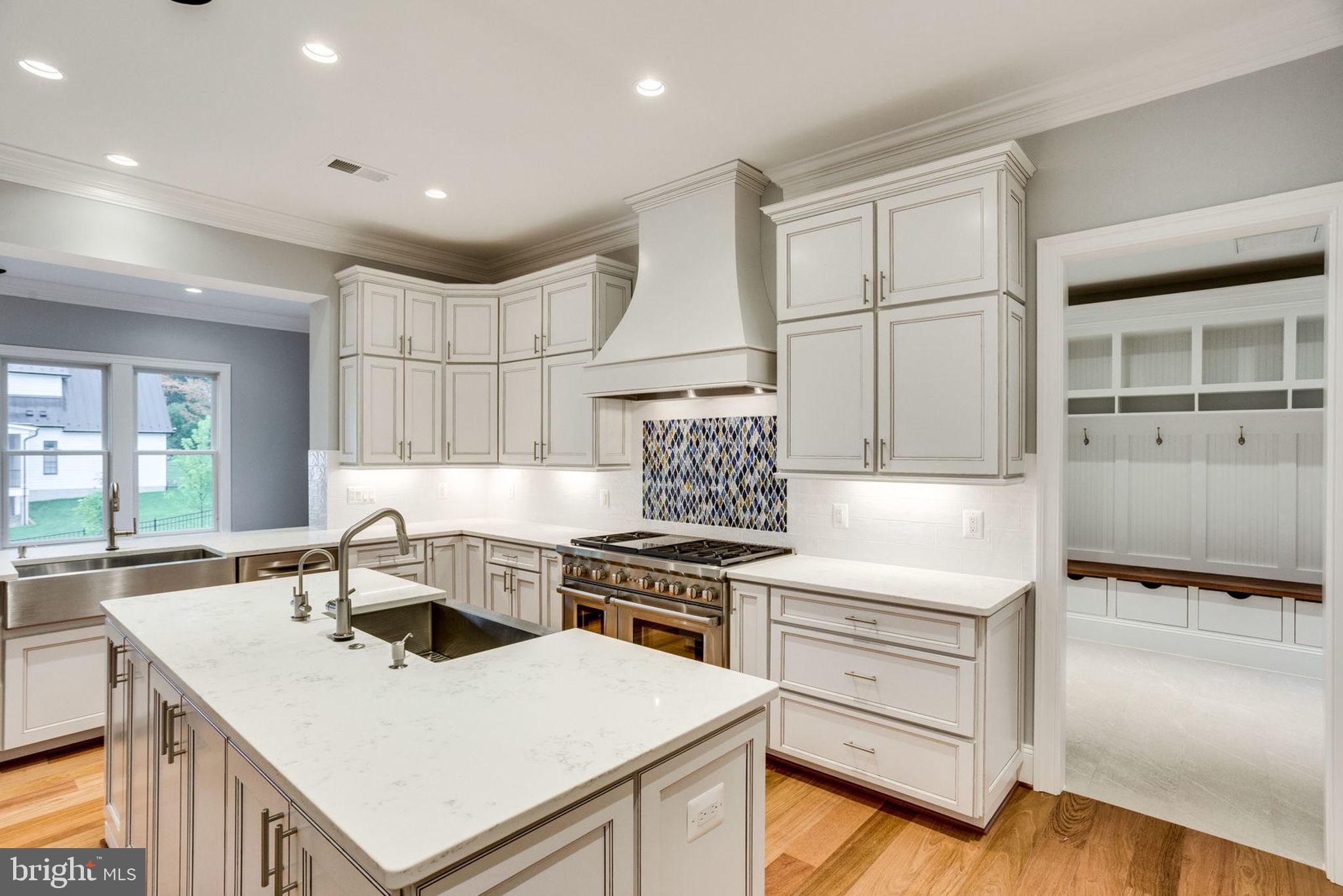 11709 Valley Road Fairfax, VA 22033 - Photo 15 of 35 Gallery Image 15