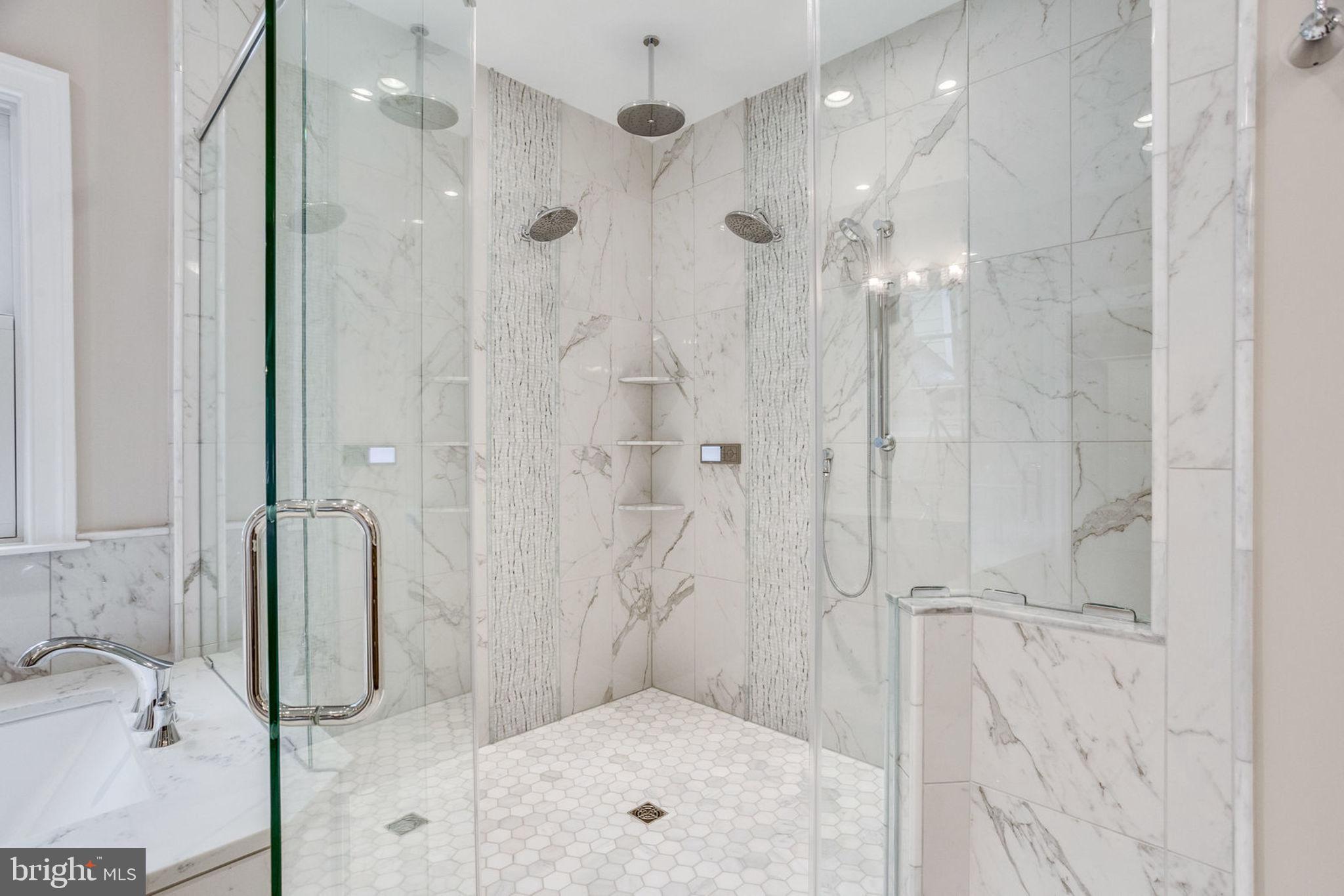 11709 Valley Road Fairfax, VA 22033 - Photo 22 of 35 Gallery Image 22