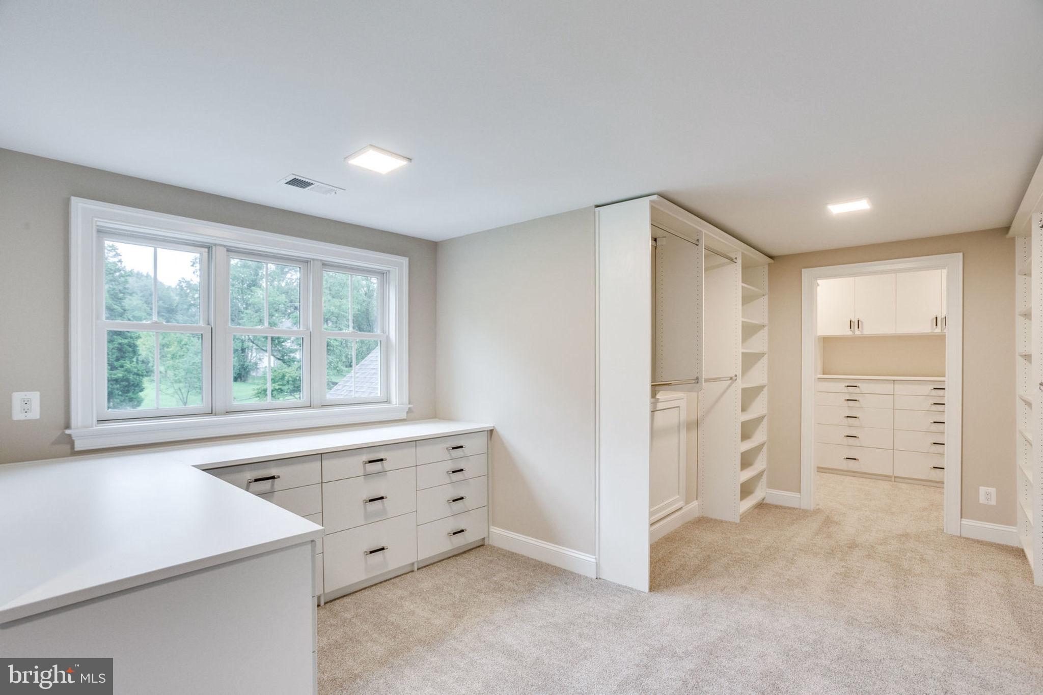 11709 Valley Road Fairfax, VA 22033 - Photo 27 of 35 Gallery Image 27