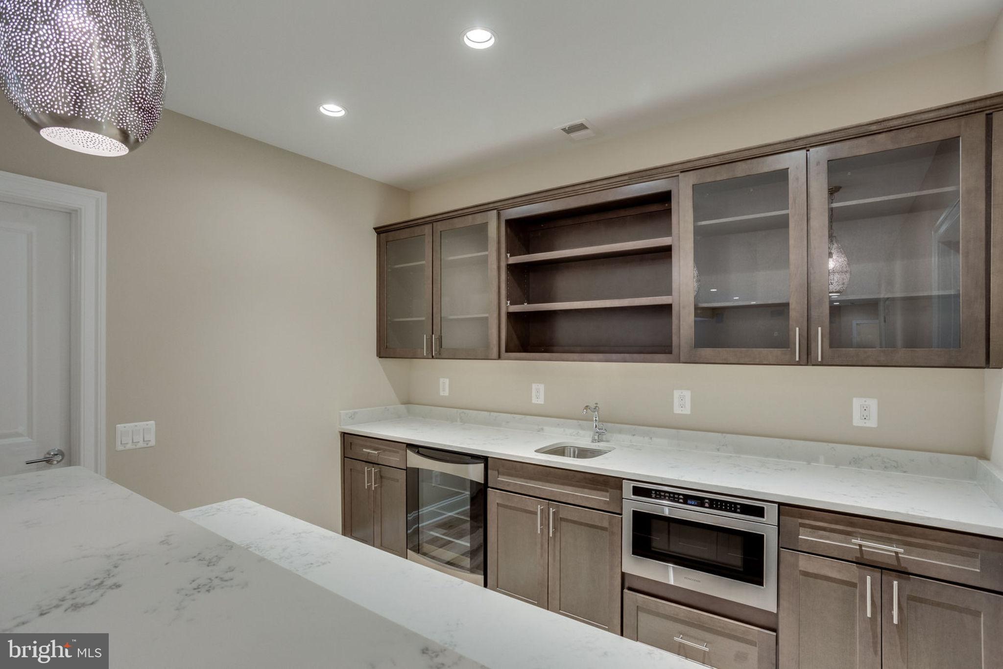 11709 Valley Road Fairfax, VA 22033 - Photo 32 of 35 Gallery Image 32