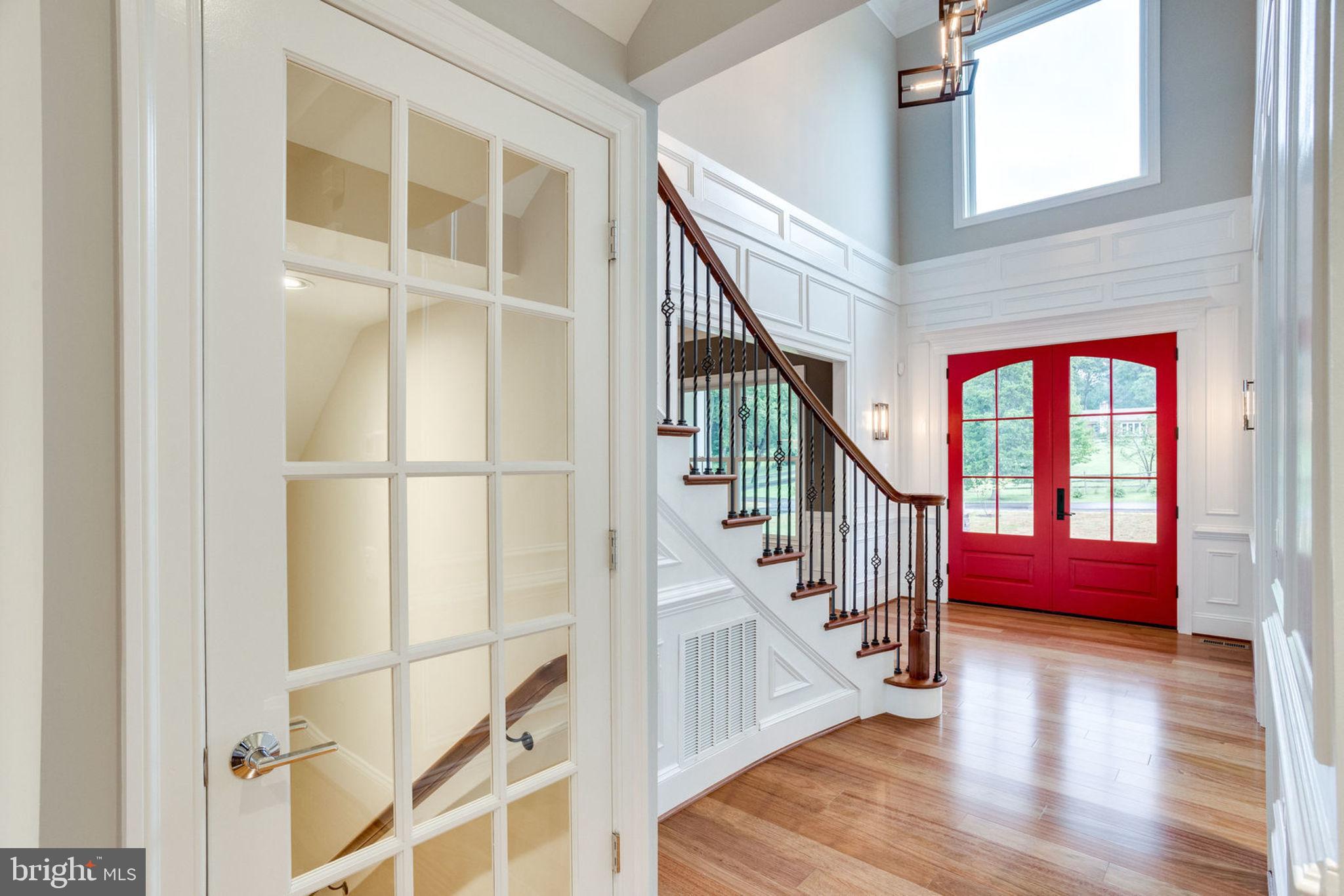 11709 Valley Road Fairfax, VA 22033 - Photo 5 of 35 Gallery Image 5