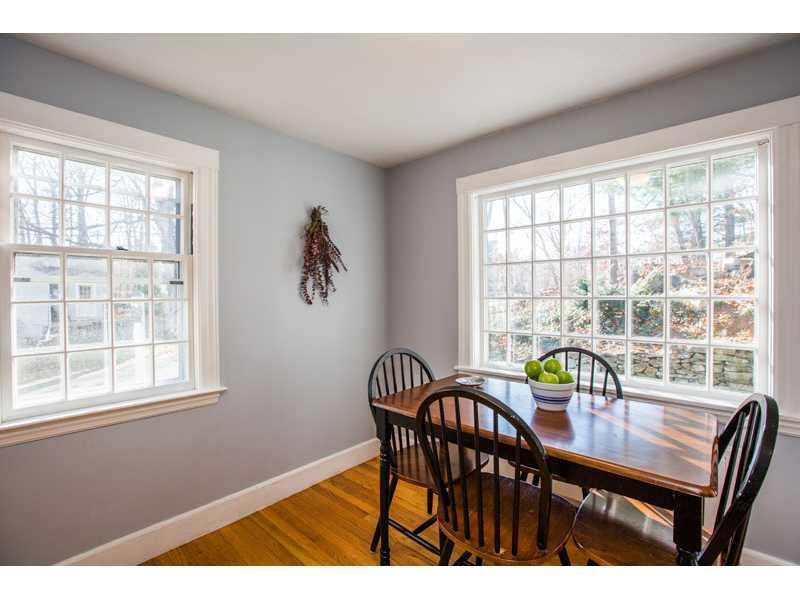 25 Woodcrest Road Cape Elizabeth, ME 04107 - Photo 7 of 32 Dining Room.