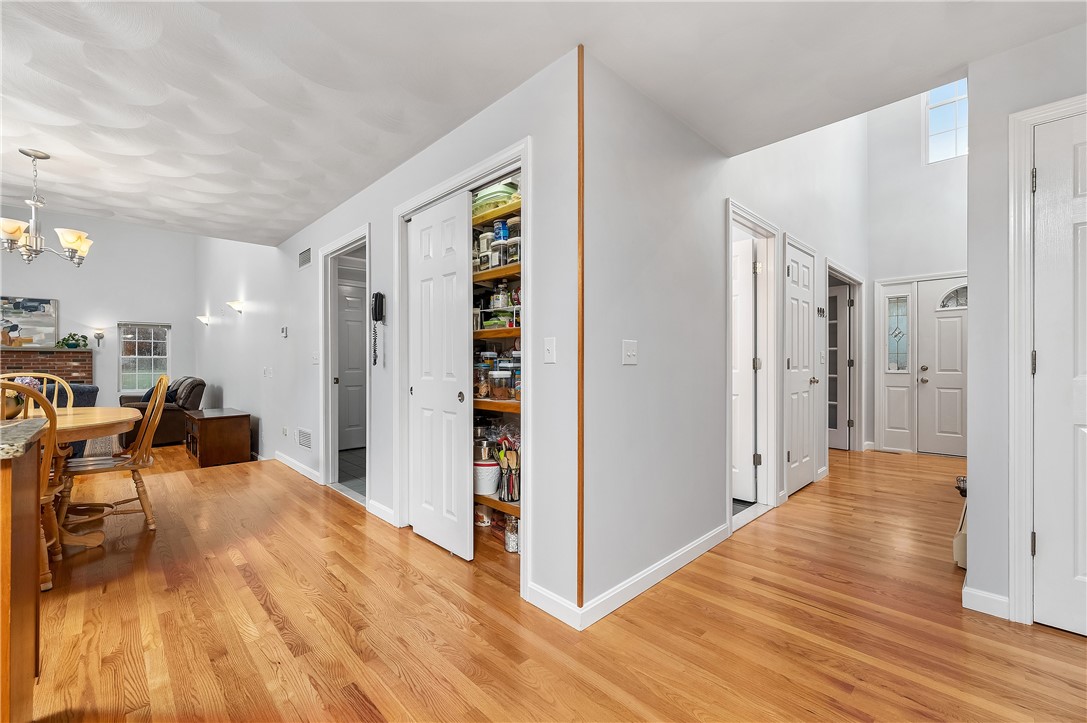 87 Fairhaven Road Cumberland, RI 02864 - Photo 15 of 41
