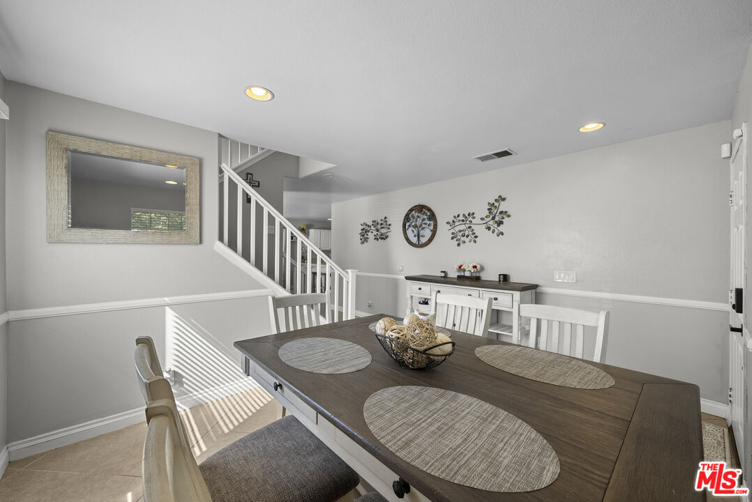 40335 Reata Road Palmdale, CA 93550 - Photo 4 of 37