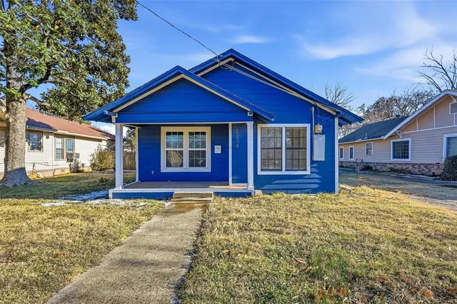 $1,575 | 2224 Poplar Street, Dallas, TX 75215