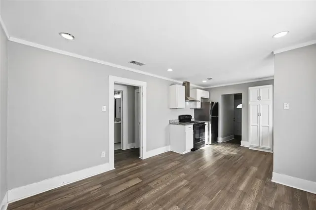 $1,575 | 2224 Poplar Street, Dallas, TX 75215