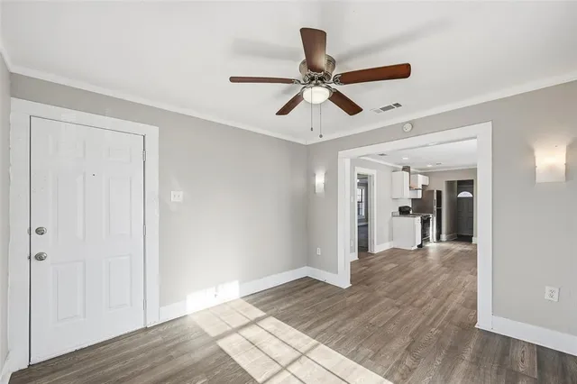 $1,575 | 2224 Poplar Street, Dallas, TX 75215