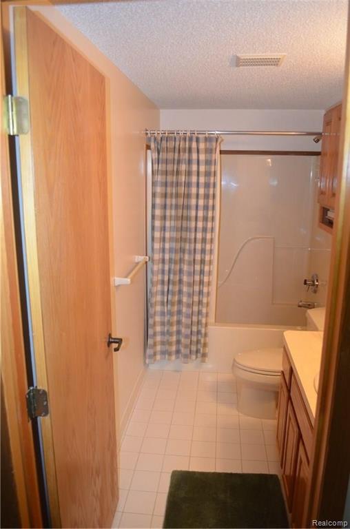 6976 Richardson Road Howell, MI 48843 - Photo 30 of 45