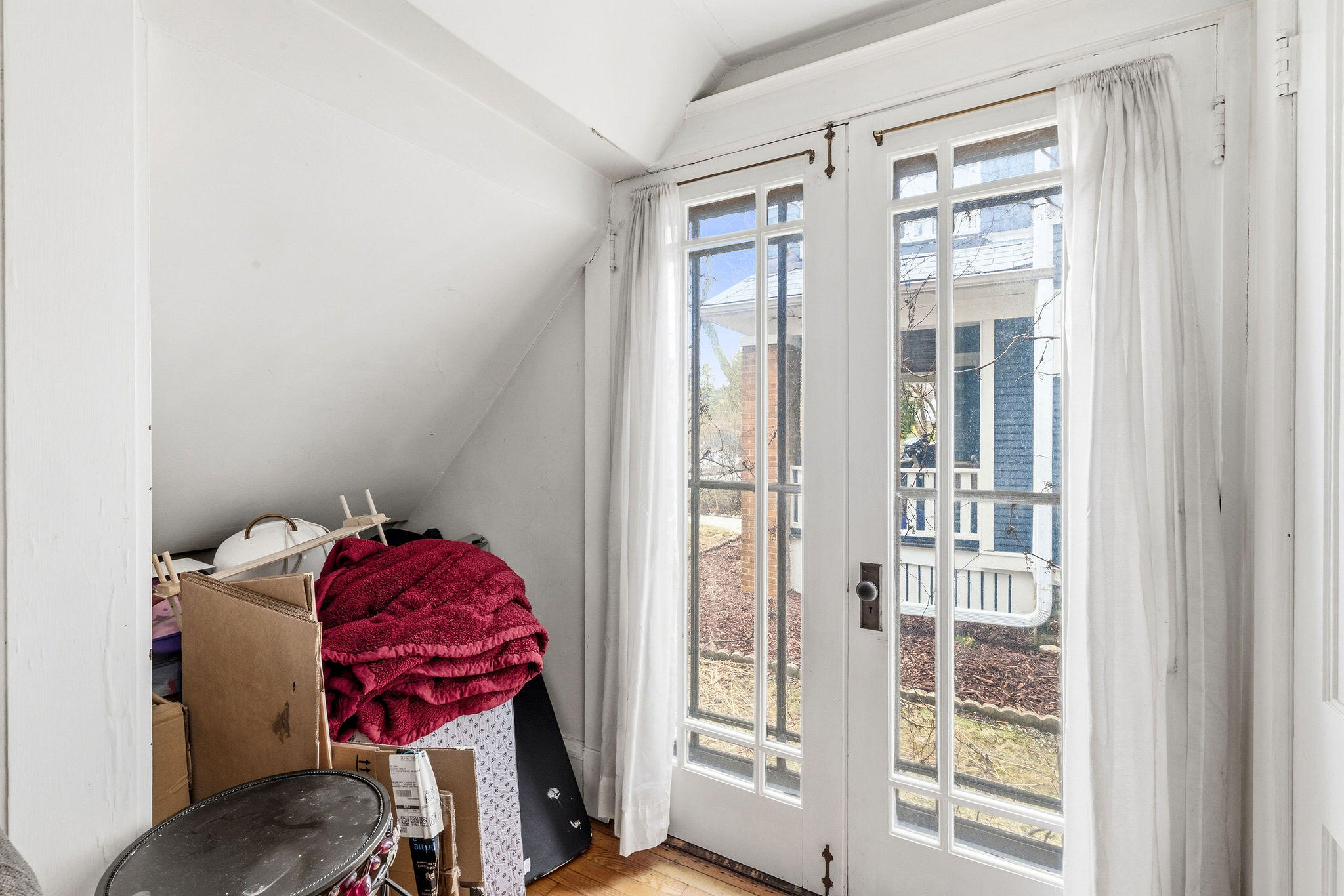 1526 North Hawley Road, Unit 1528 Milwaukee, WI 53208 - Photo 14 of 30 Perfect spot for a desk, off of living room