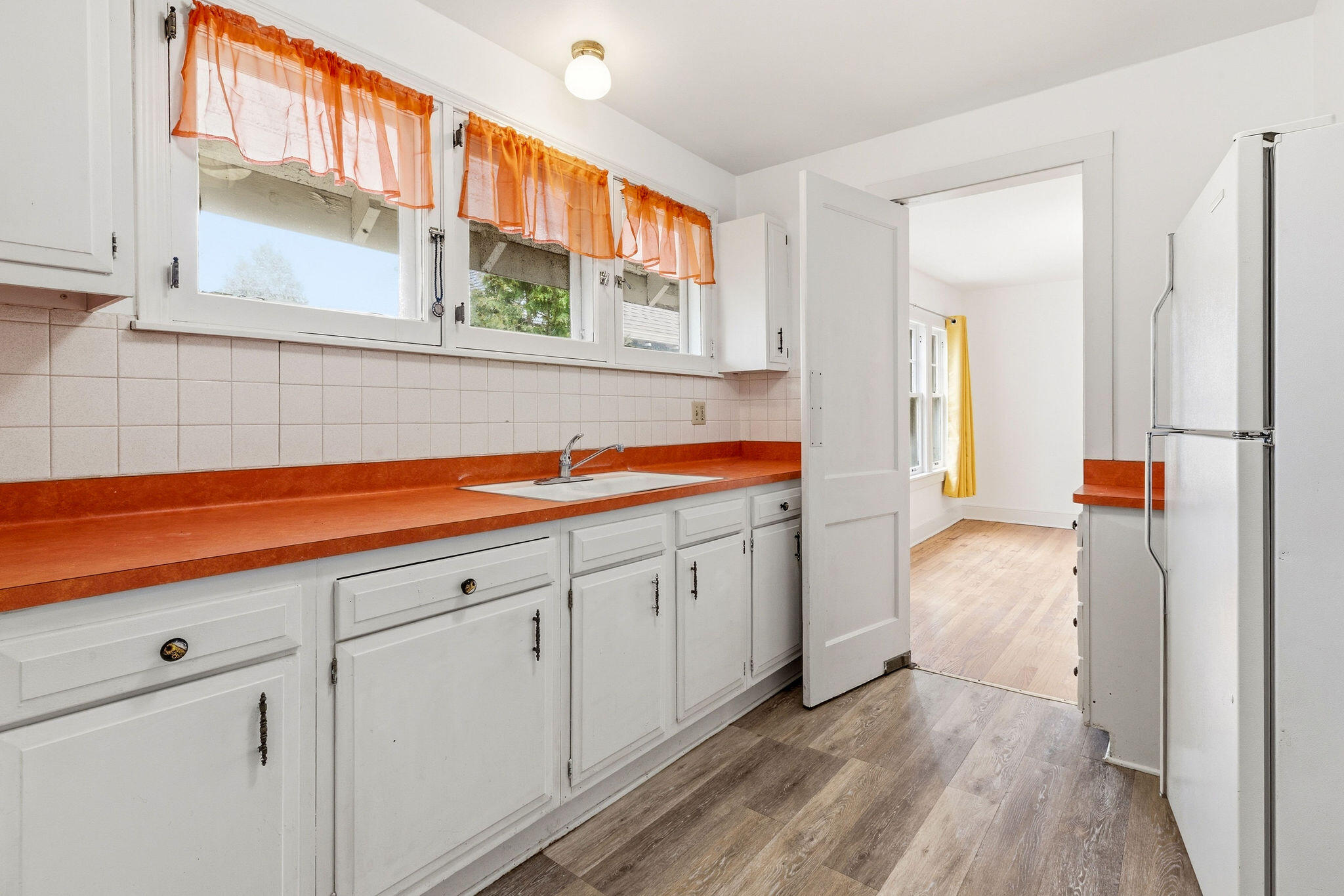 1526 North Hawley Road, Unit 1528 Milwaukee, WI 53208 - Photo 8 of 30 So cute!