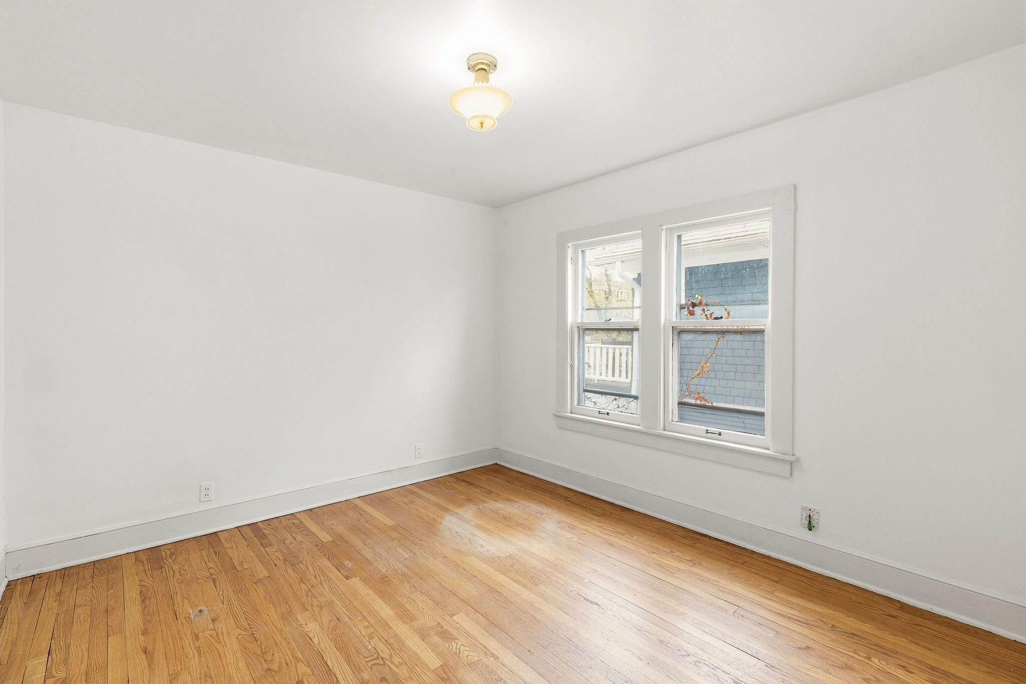 1526 North Hawley Road, Unit 1528 Milwaukee, WI 53208 - Photo 9 of 30 Upper Bedroom 1