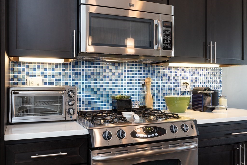 5 Grimes Street, Unit 2 Boston, MA 02127 - Photo 4 of 20