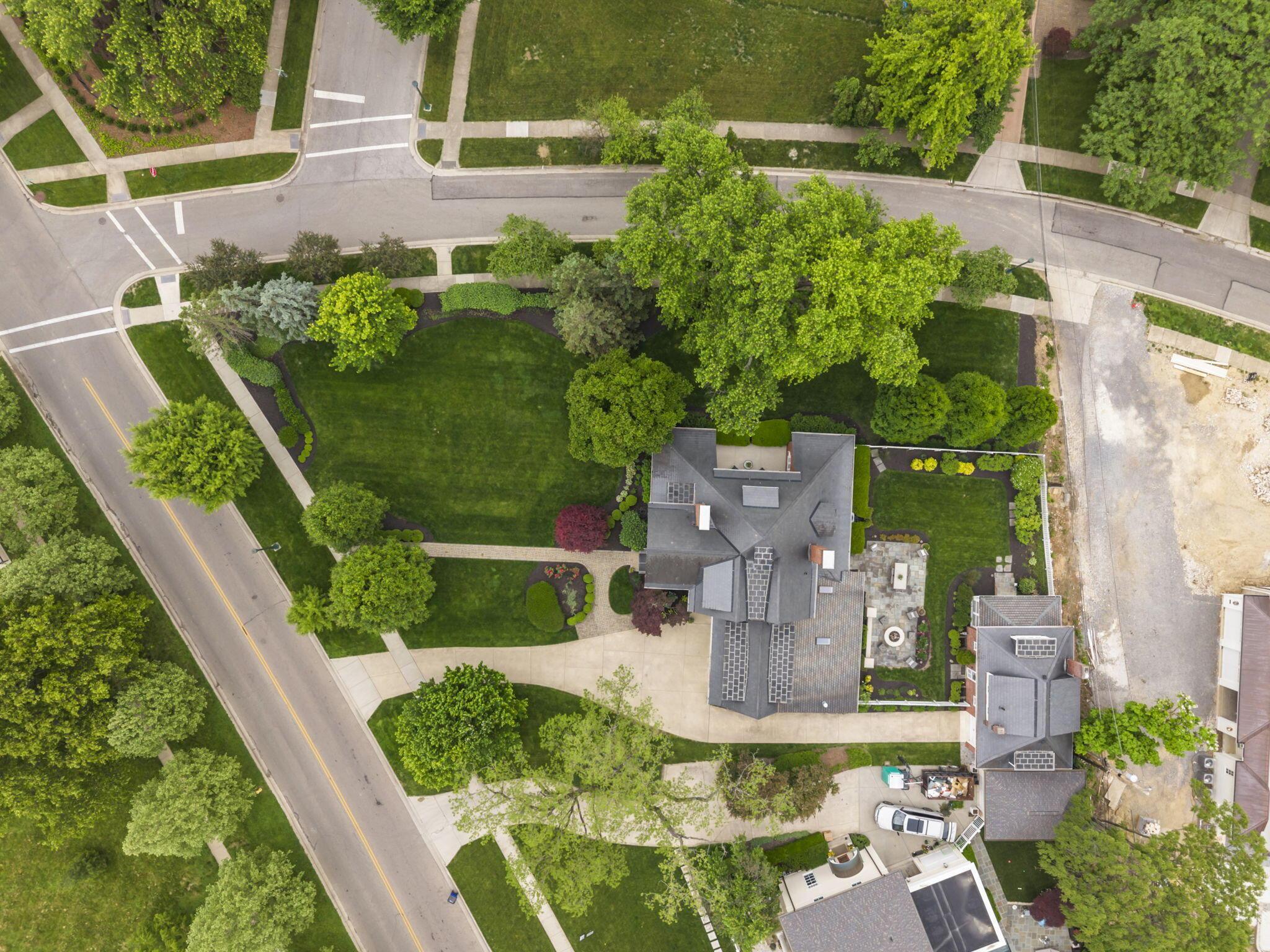 1875 Roxbury Road Upper Arlington, OH 43212 - Photo 77 of 97 Aerial