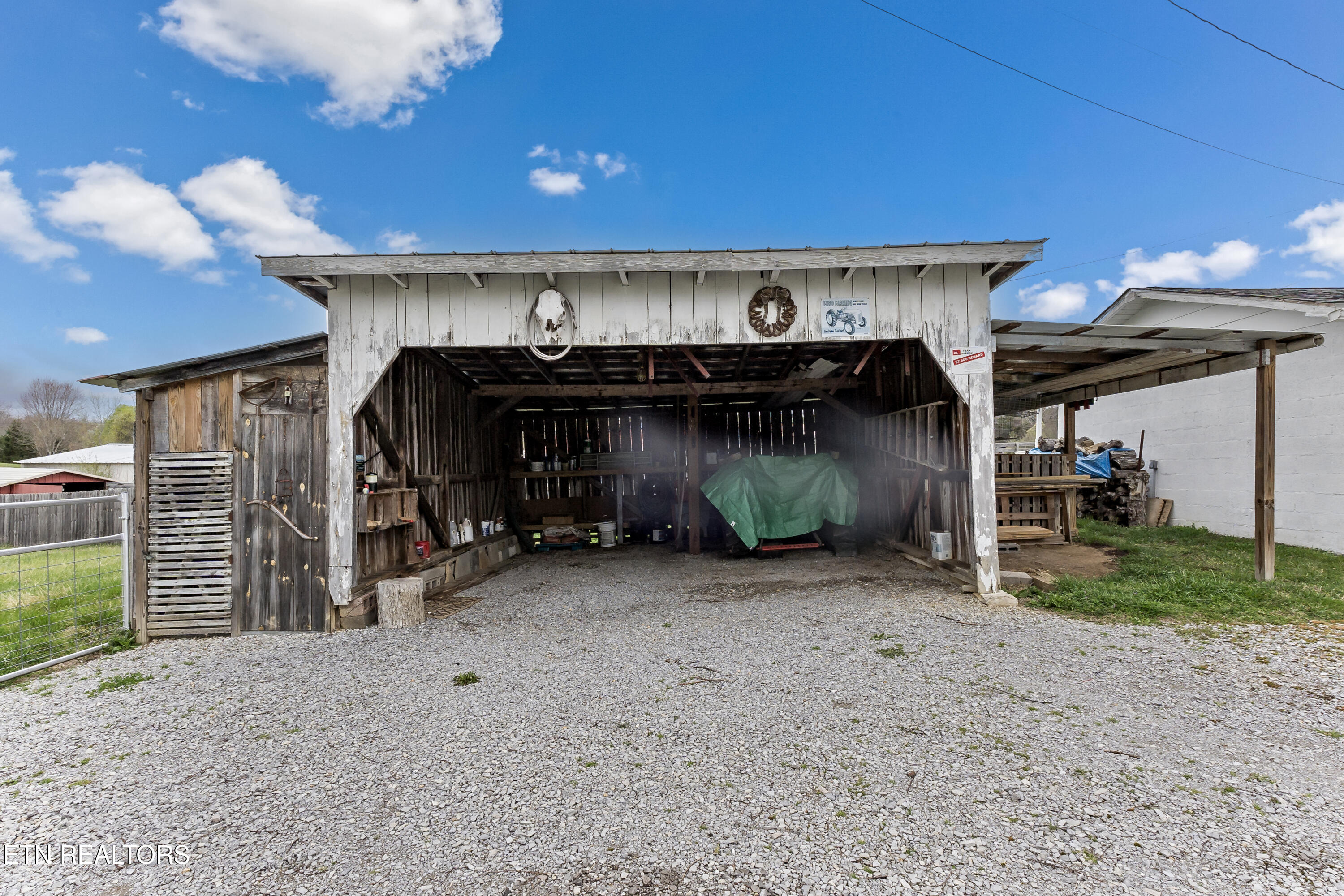 20590 Steekee Road Loudon, TN 37774 - Photo 36 of 47 Carport/Shed