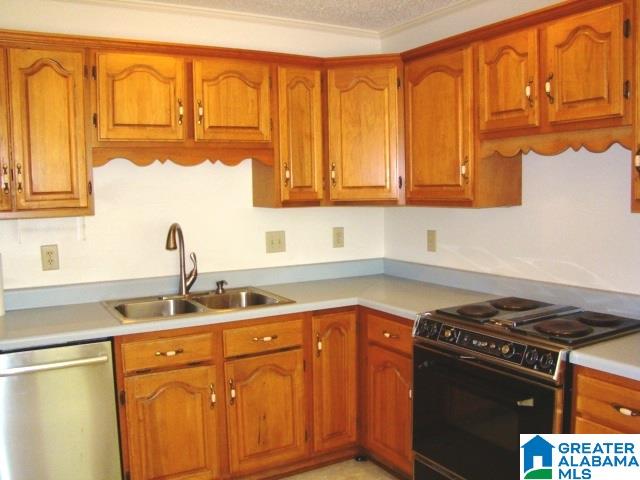 307 Laurel Springs Road Anniston, AL 36207 - Photo 3 of 30
