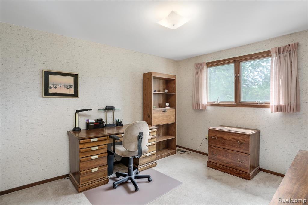 738 Lion Street Rochester Hills, MI 48307 - Photo 29 of 37