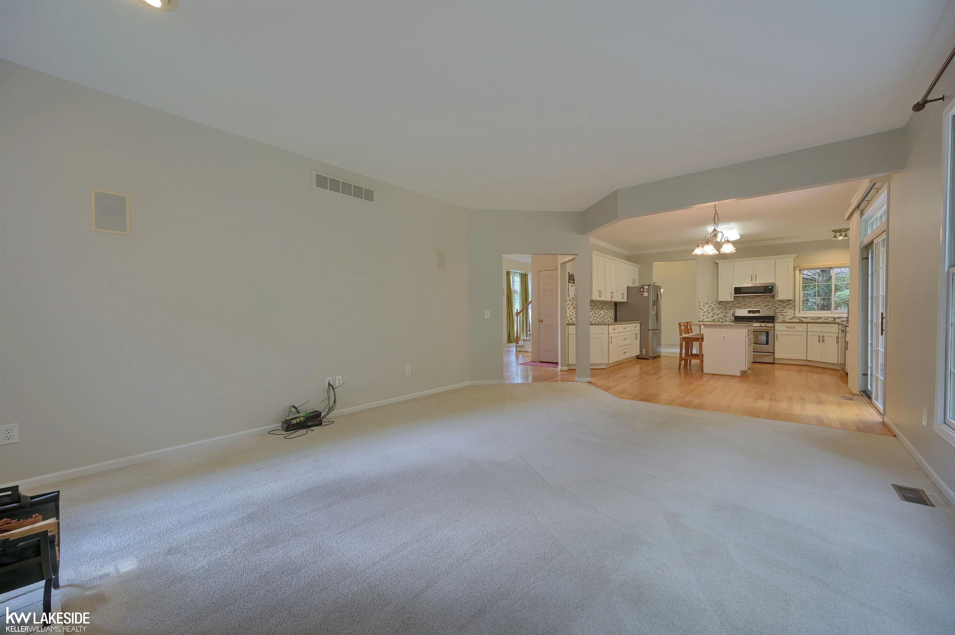 740 Lake Ridge Road Rochester Hills, MI 48307 - Photo 12 of 32
