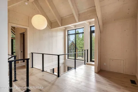 $6,725,000 | 6635 Highway 22, Wilson, WY 83014