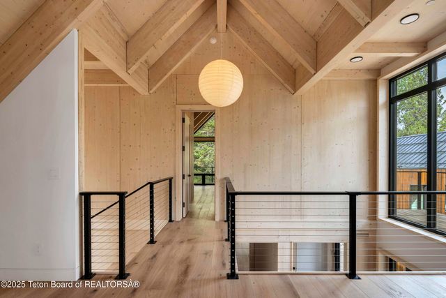 $6,725,000 | 6635 Highway 22, Wilson, WY 83014