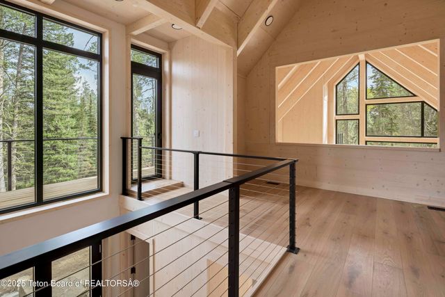 $6,725,000 | 6635 Highway 22, Wilson, WY 83014