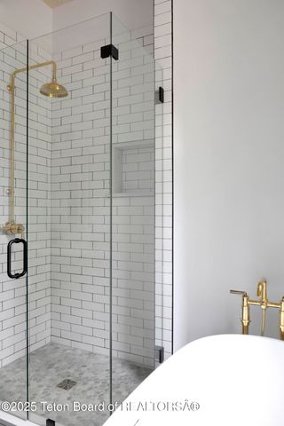 $6,725,000 | 6635 Highway 22, Wilson, WY 83014