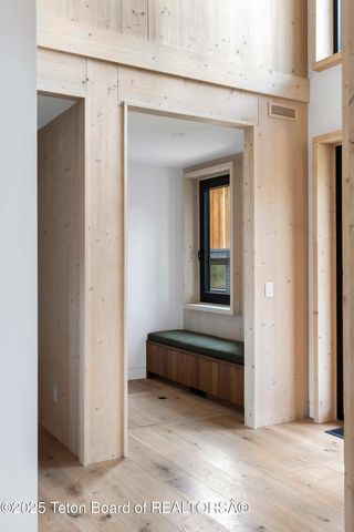 $6,725,000 | 6635 Highway 22, Wilson, WY 83014