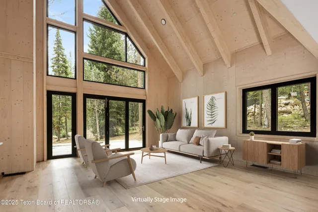 $6,725,000 | 6635 Highway 22, Wilson, WY 83014