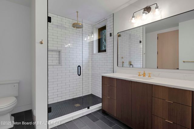 $6,725,000 | 6635 Highway 22, Wilson, WY 83014