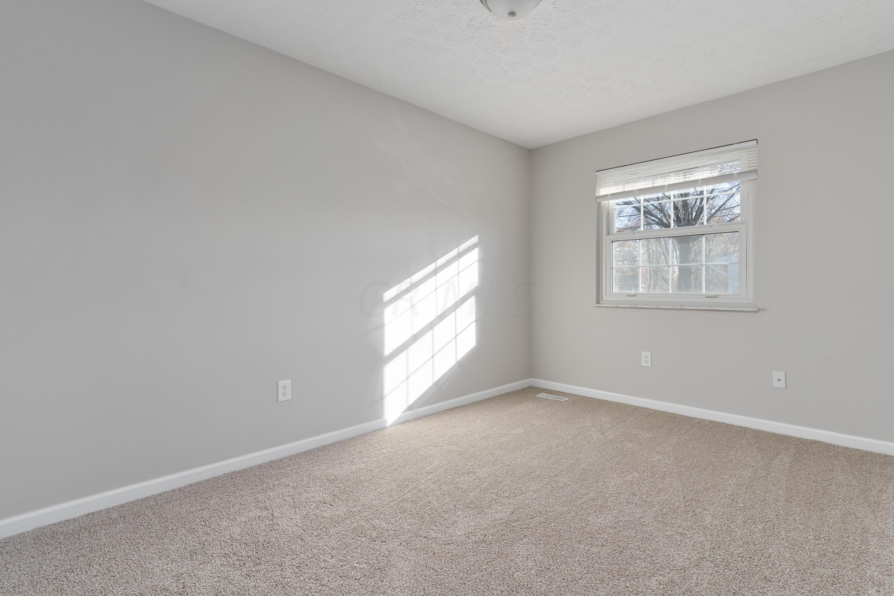 255 Broken Arrow Road Columbus, OH 43230 - Photo 24 of 40 Bedroom 2