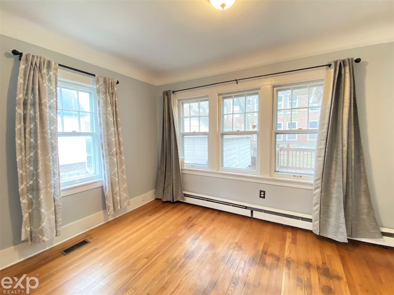 106 Chippewa Road Pontiac, MI 48341 - Photo 10 of 27