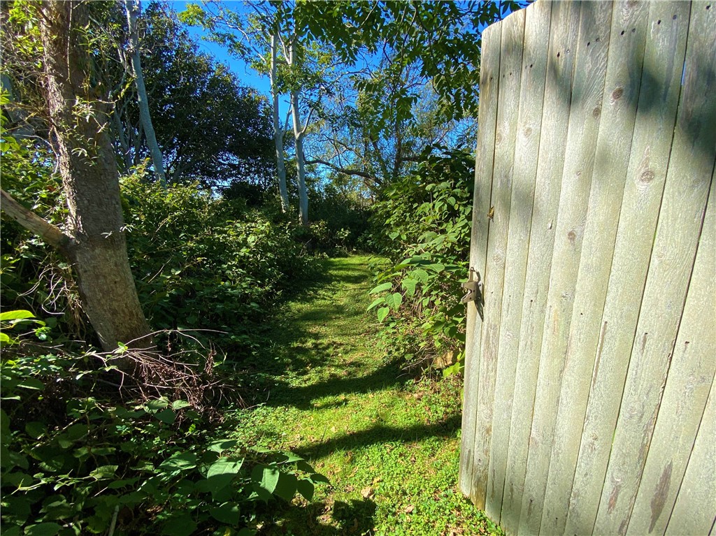 752 Corn Neck Road Block Island, RI 02807 - Photo 14 of 40