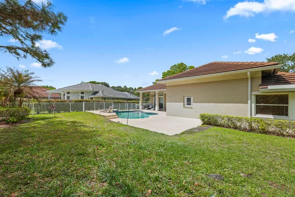 $749,000 | 2554 Southwest Mayacoo Way, Palm City, FL 34990
