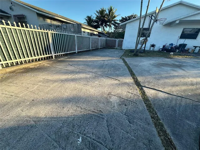 $820 | 655 Northwest 2nd Street, Unit A, Florida City, FL 33034