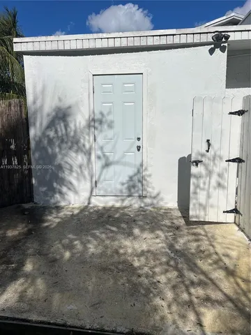 $820 | 655 Northwest 2nd Street, Unit A, Florida City, FL 33034