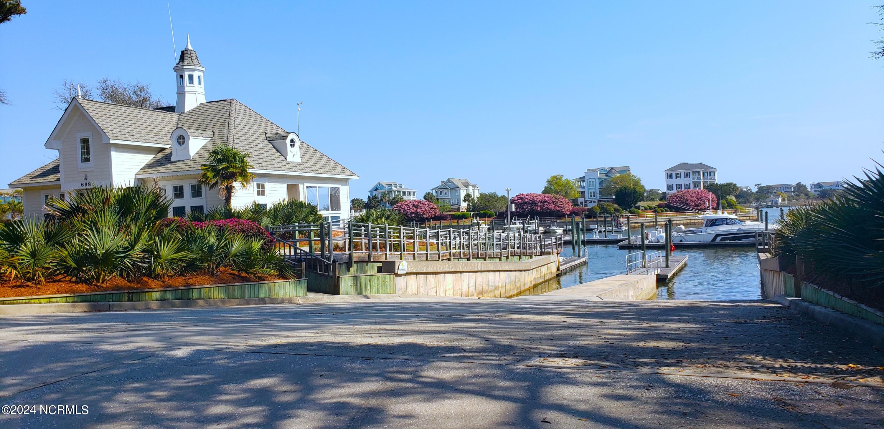 627 Valverda Street Southwest Supply, NC 28462 - Photo 13 of 14 Marina House & Boat Ramps